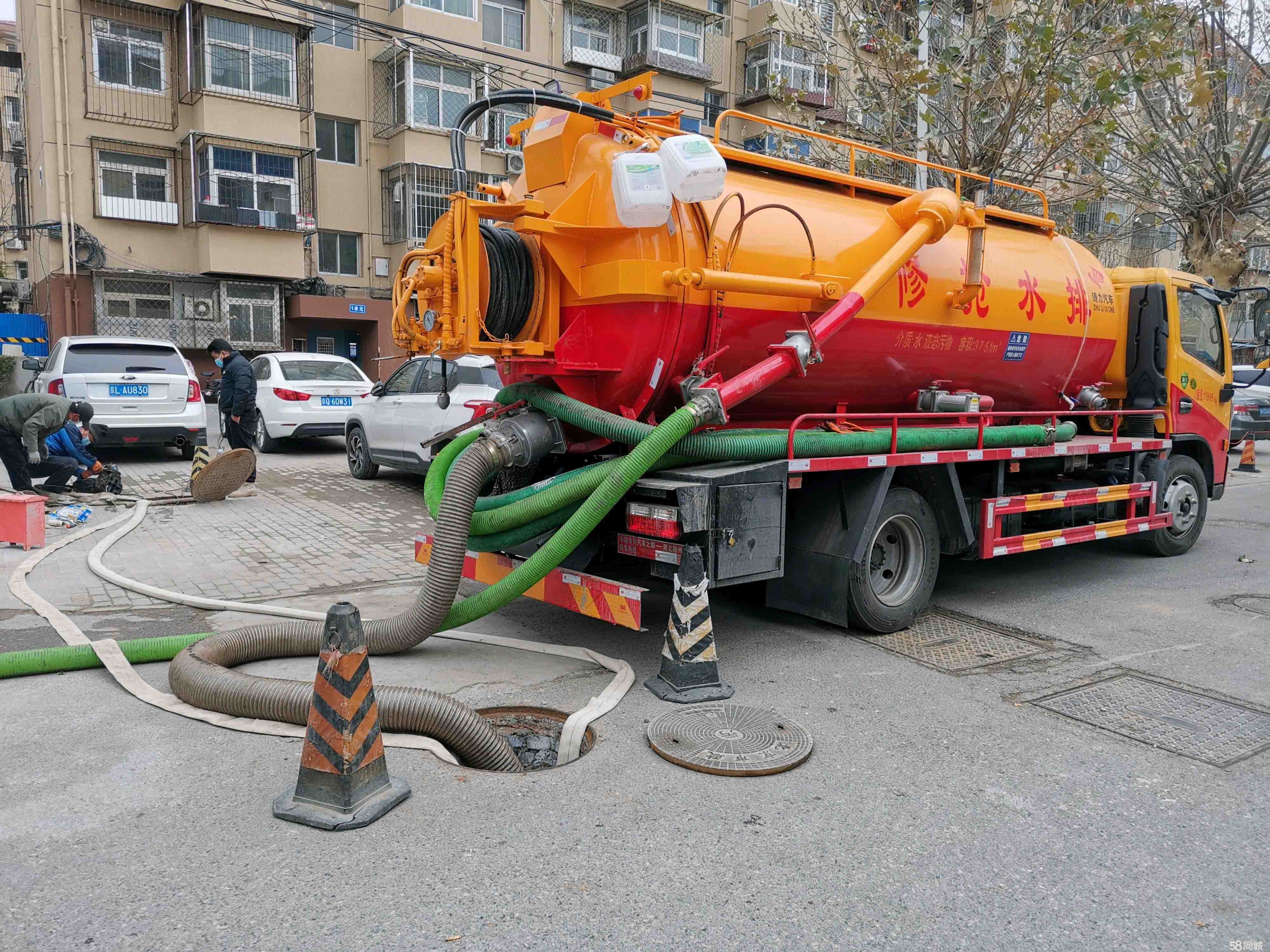 伍家岗抽粪吸污